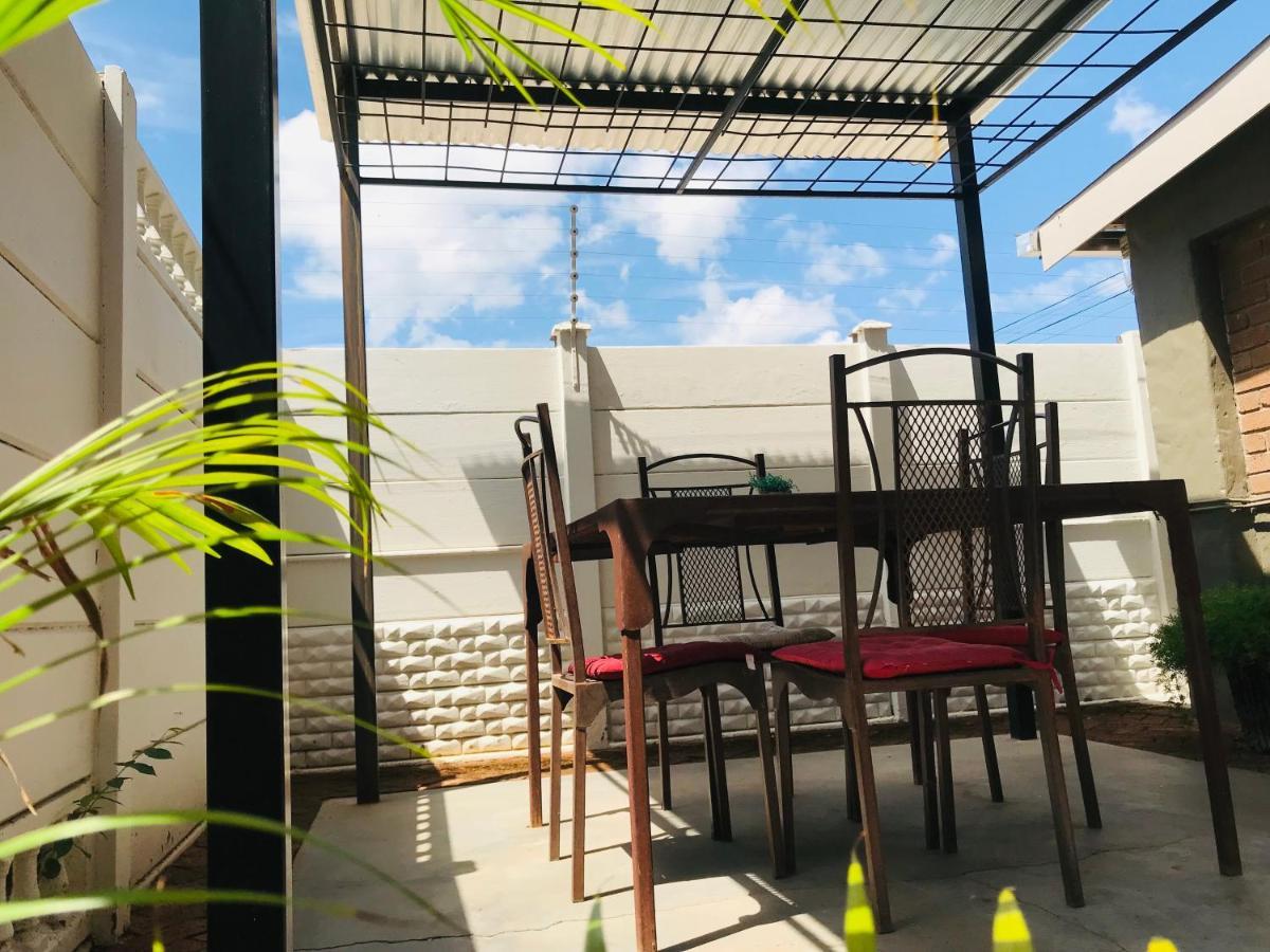 Travel North Guesthouse Tsumeb Buitenkant foto